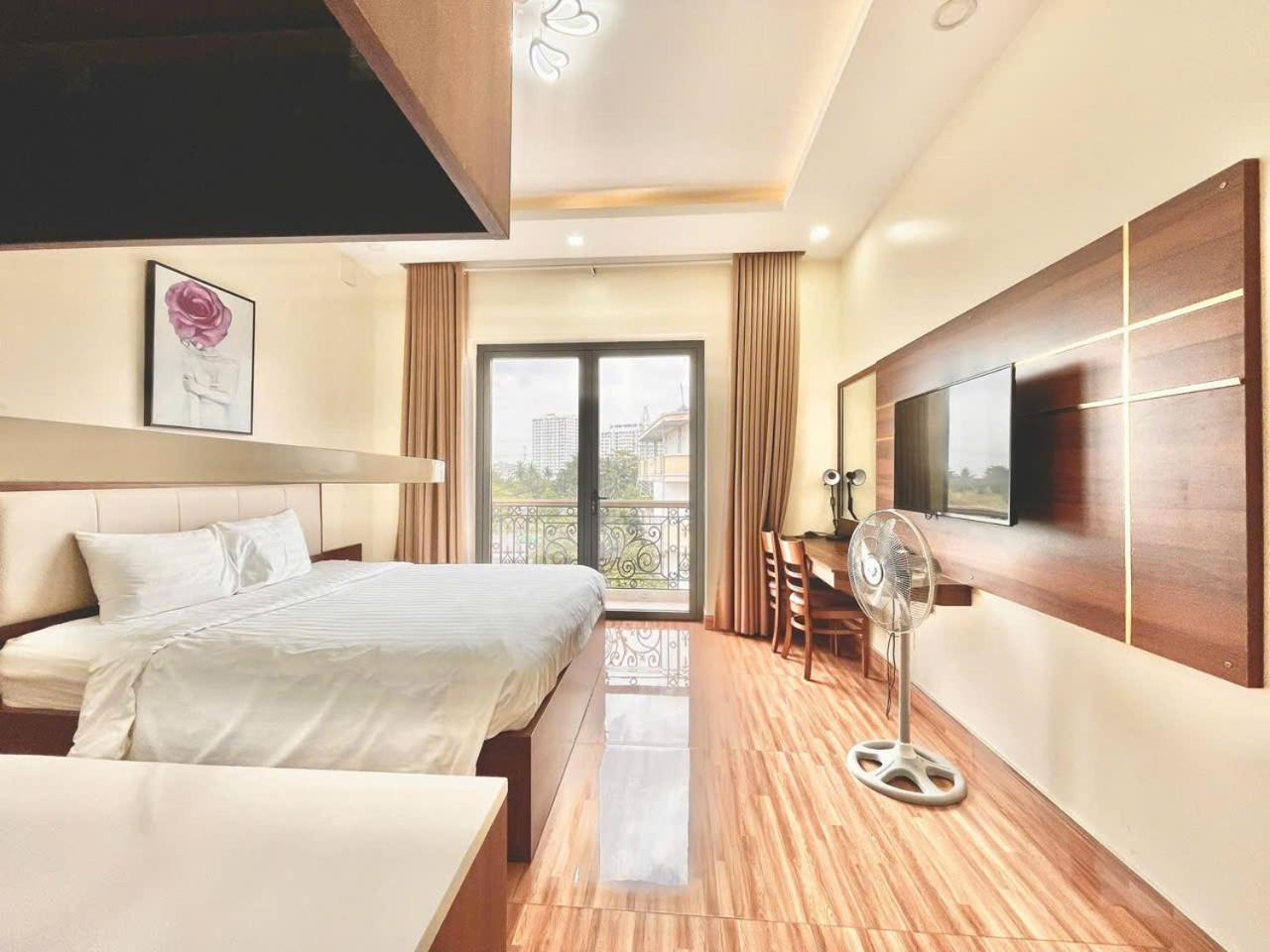 Winston Riverside Ho Chi Minh City
