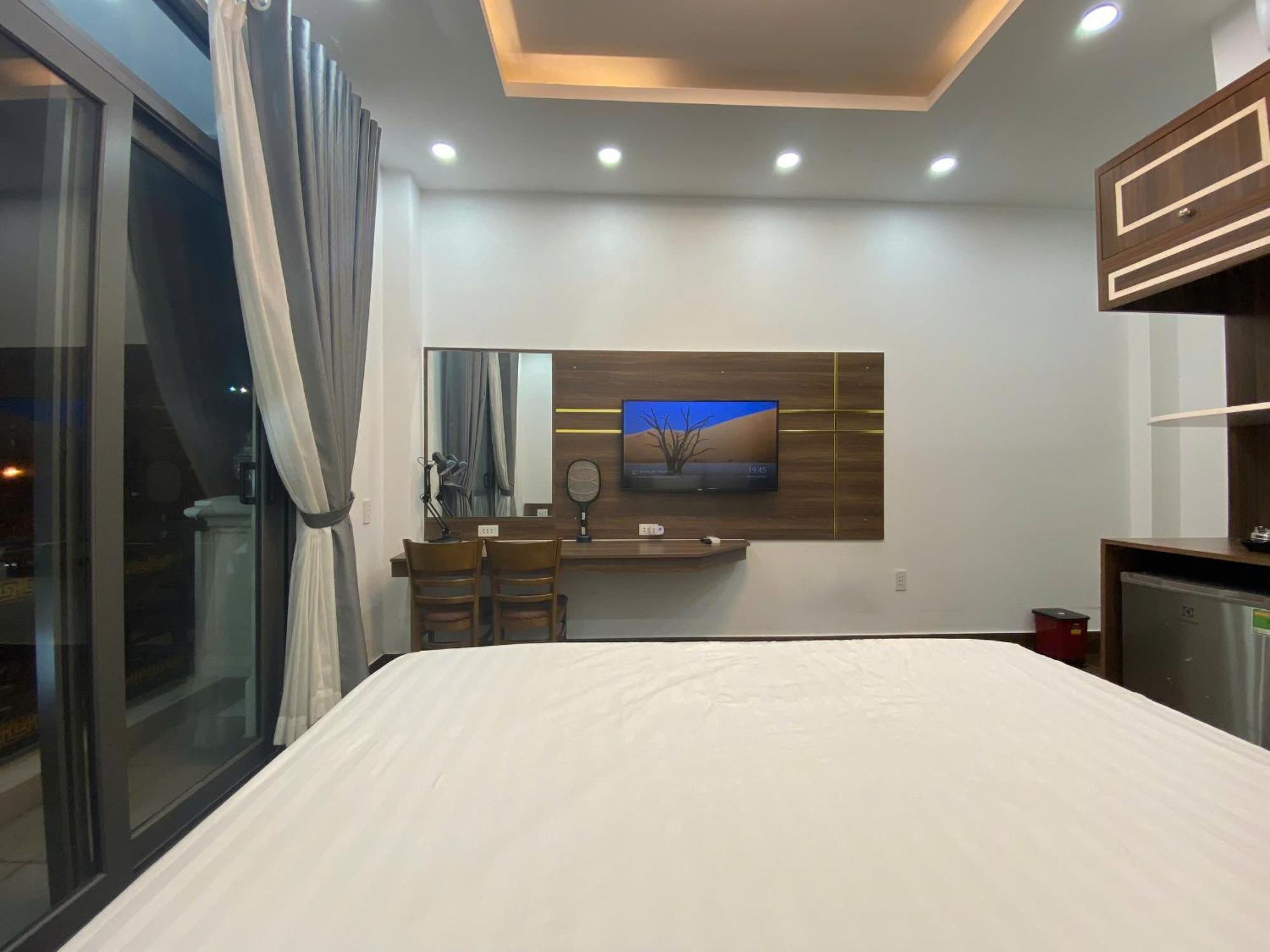 Winston Riverside Hotel 3*